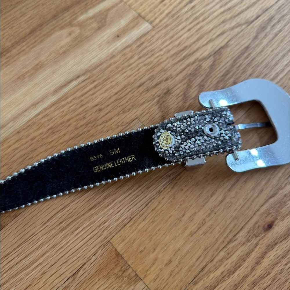 rhinestone crystal studded leather belt Western-style metal hardware size SM
